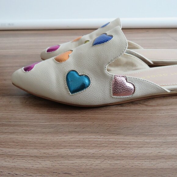 KURT GEIGER Otter Love White Rainbow Heart Flat Mules in Bone Leather Sz US 7 - Picture 5 of 13